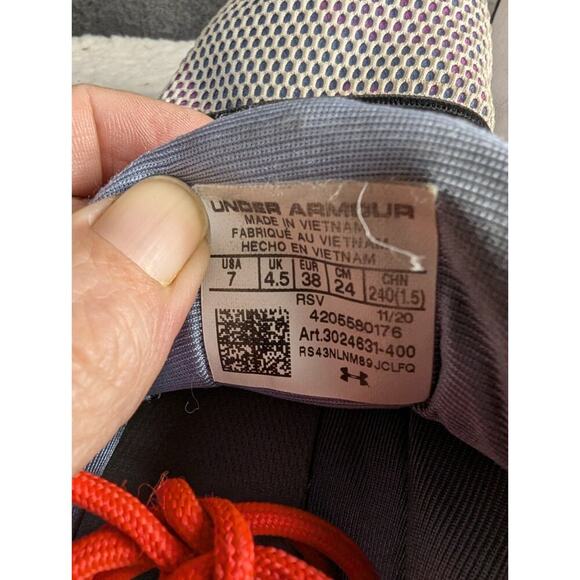 Under Armour Charged Womens Shoes Running Grey/White Size 7 - Picture 9 of 9